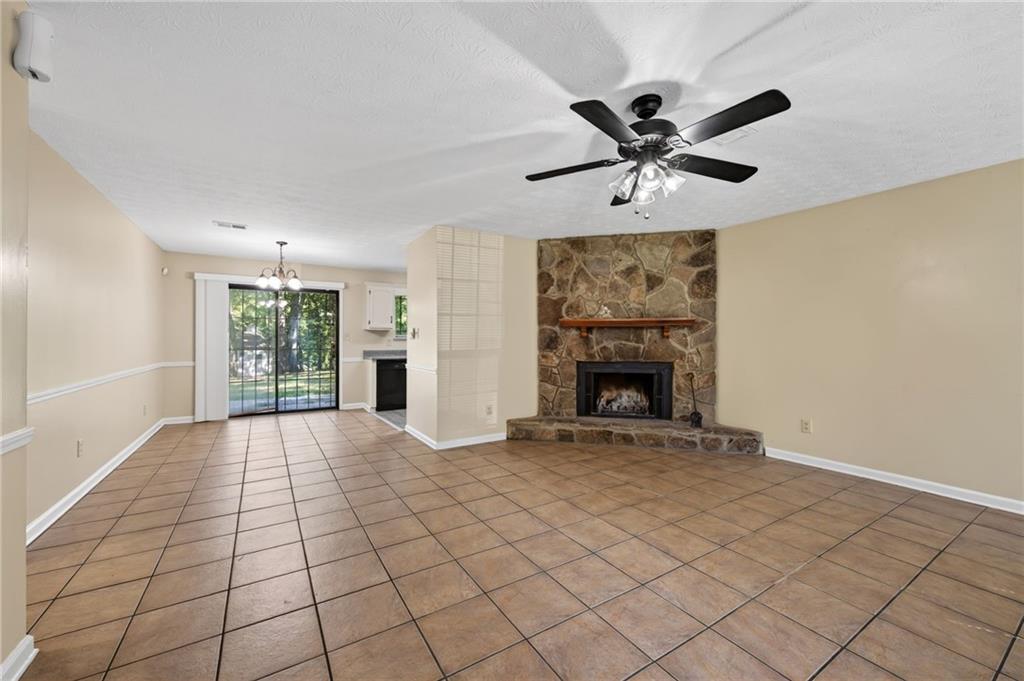 5350 Greenhedge Trail