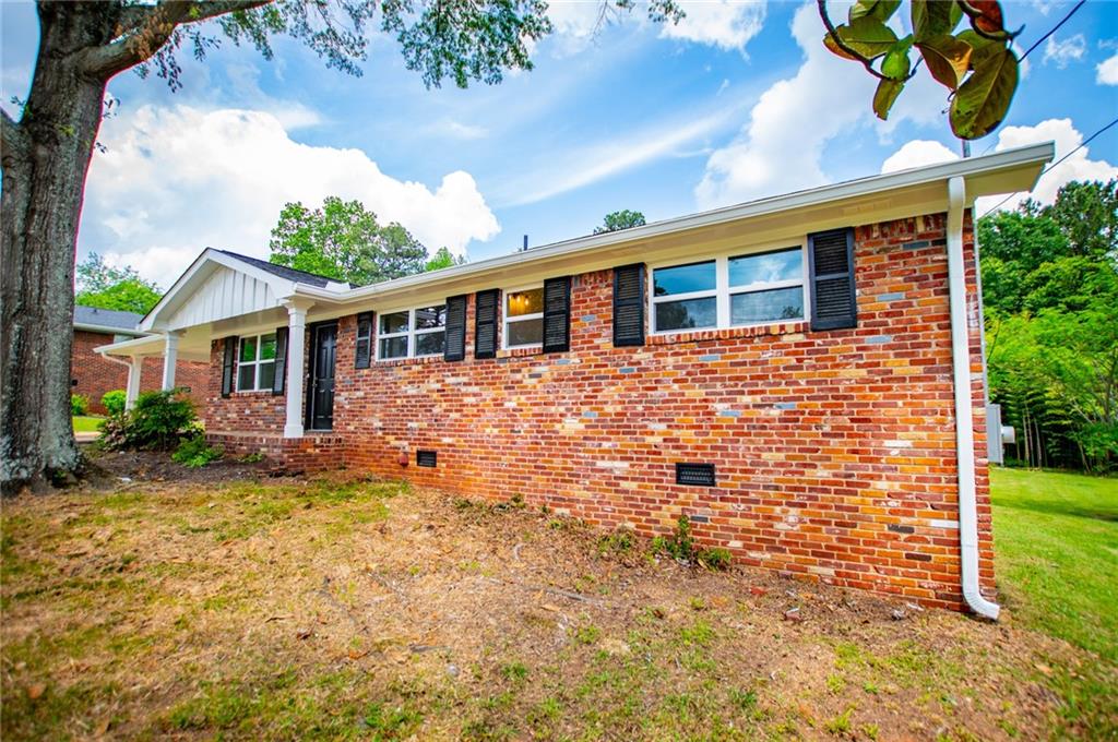 6213 Cherry Lane, Douglasville, Georgia image 2
