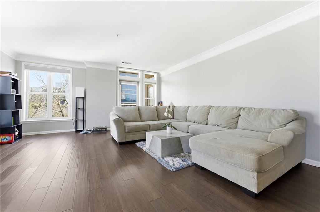 3334 Peachtree Road NE 212