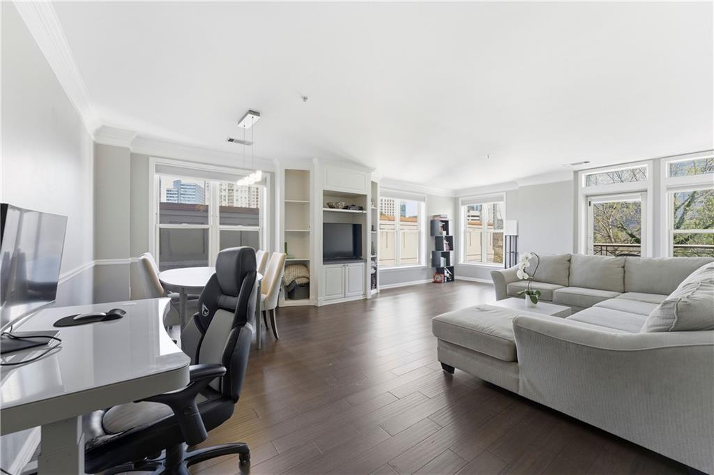 3334 Peachtree Road NE 212