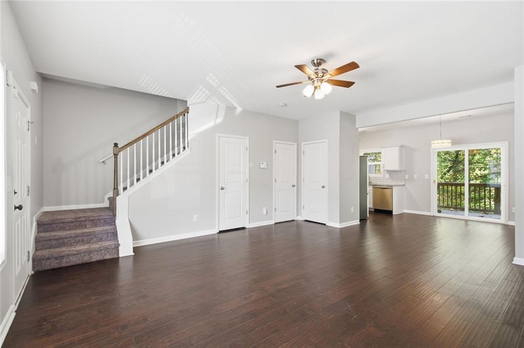 1733 Brookside Lay Circle