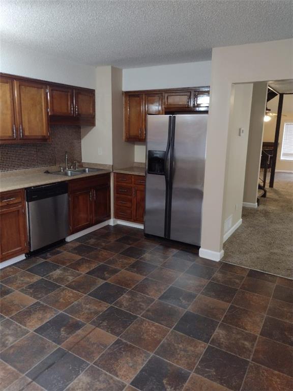 VALENCIA HILLS - Residential