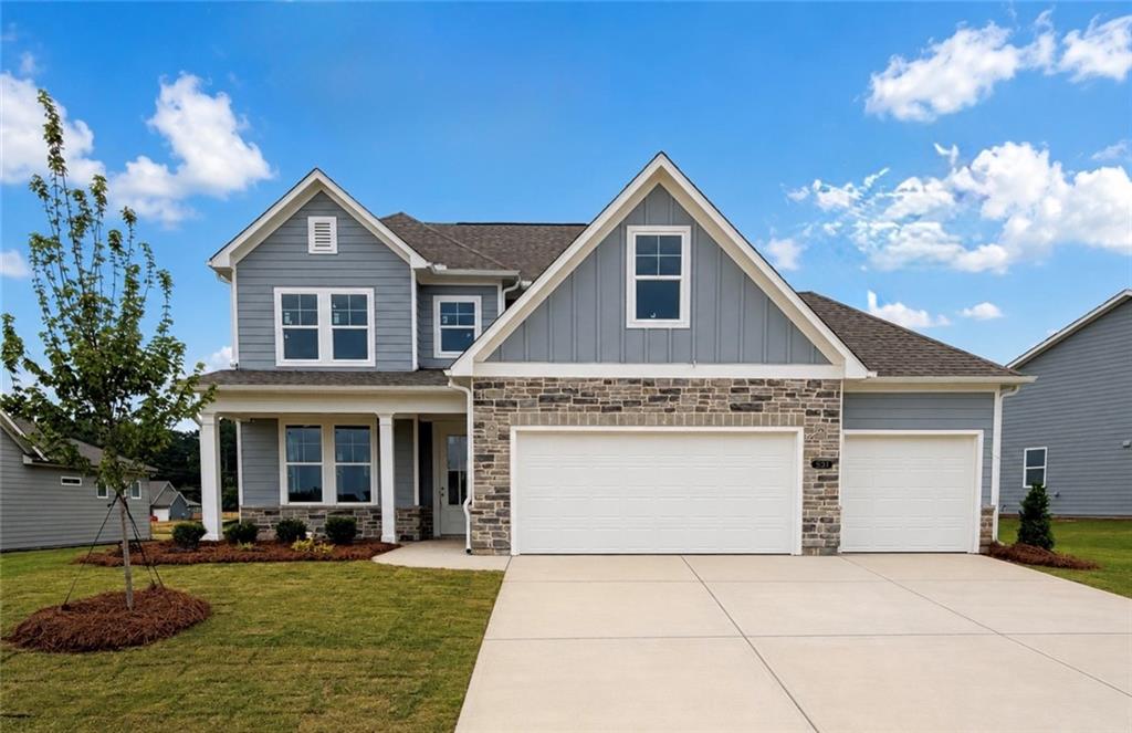 Photo 1 of 40 — 551 Grand Wehunt Drive, Hoschton, GA 30548