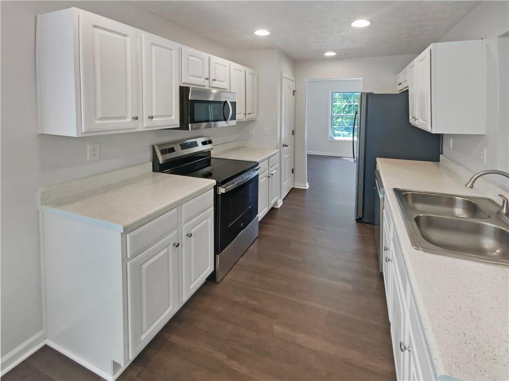 156 Hawthorn Drive, Carrollton, Georgia image 6