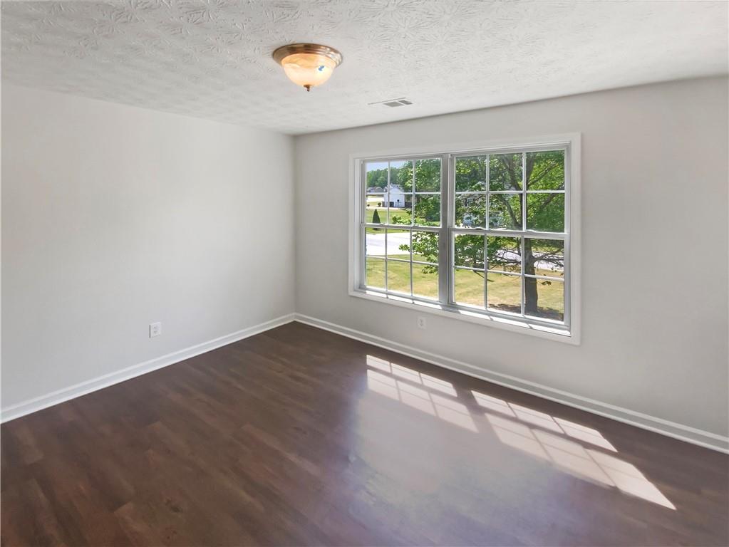 156 Hawthorn Drive, Carrollton, Georgia image 13