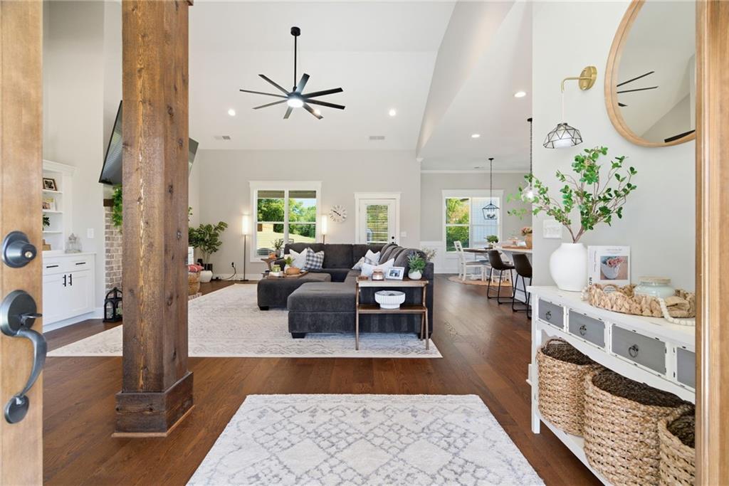 56 Village Creek Drive