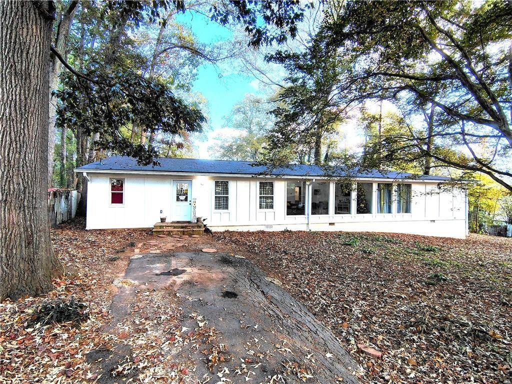 5928 Dogwood Drive, Acworth, Georgia image 1