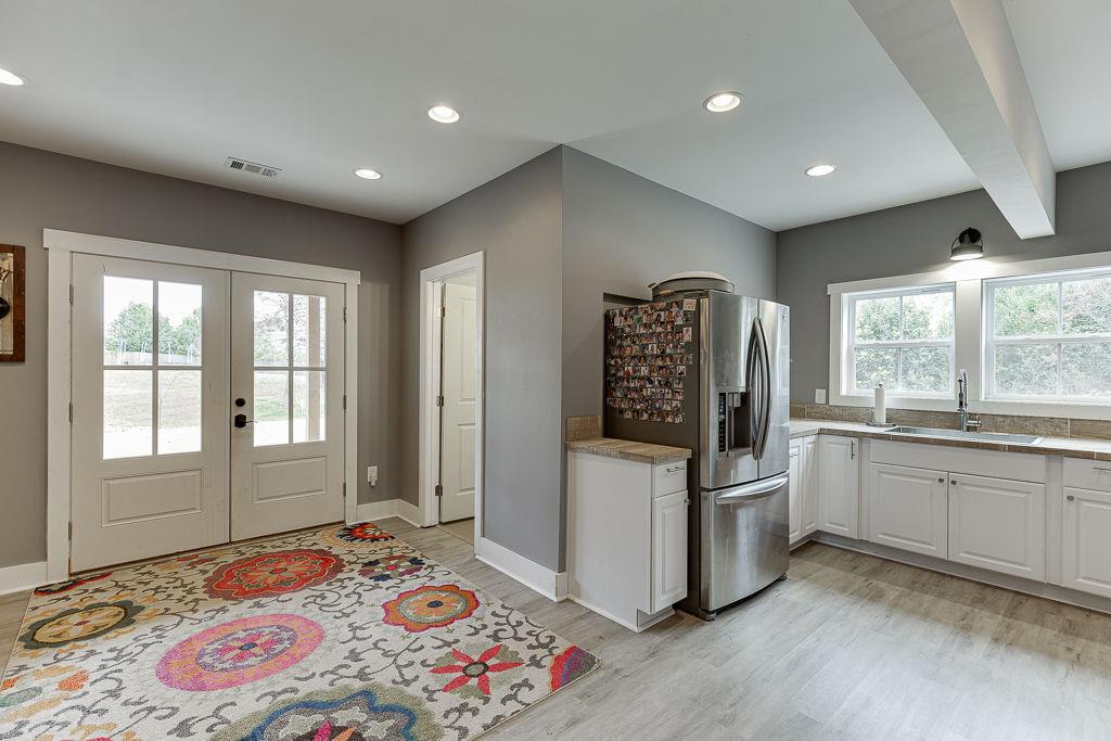 6435 Looper Lake Drive, Flowery Branch, Georgia image 46