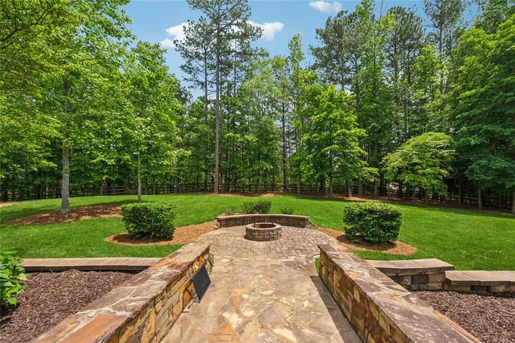 Milton, Georgia 30004, United States, 6 Bedrooms Bedrooms, ,6 BathroomsBathrooms,Residential,Pending,141680