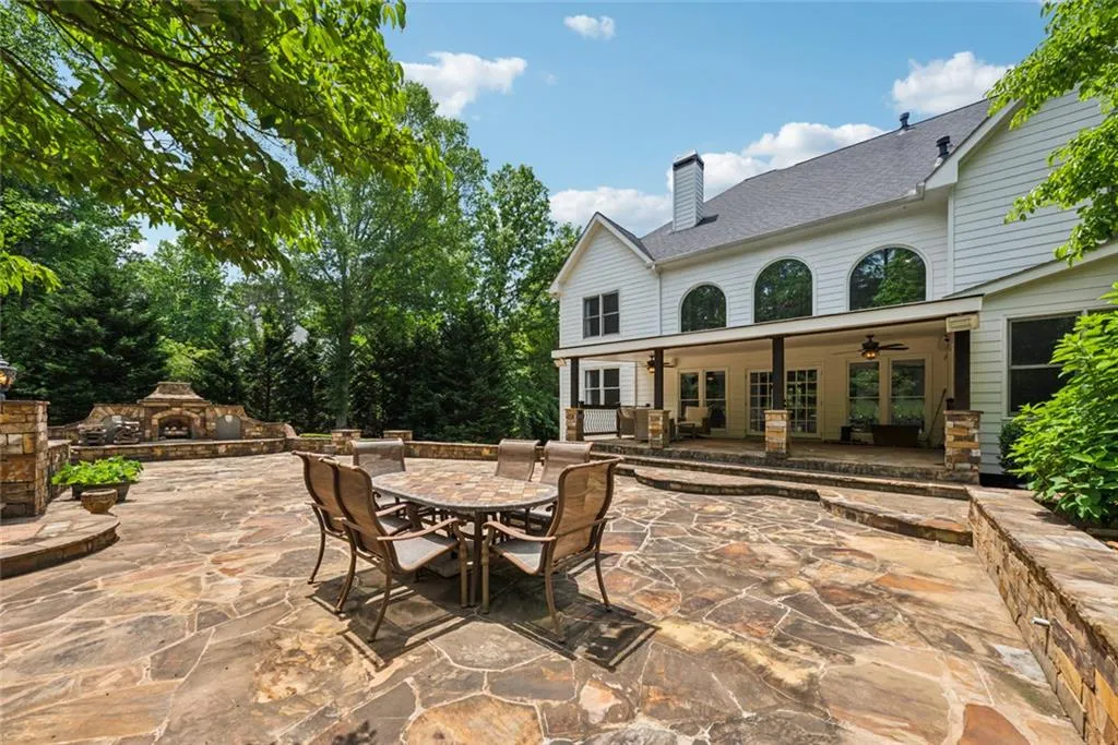 Milton, Georgia 30004, United States, 6 Bedrooms Bedrooms, ,6 BathroomsBathrooms,Residential,Pending,141680