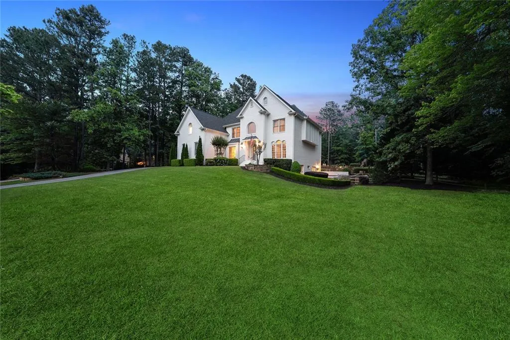 Milton, Georgia 30004, United States, 6 Bedrooms Bedrooms, ,6 BathroomsBathrooms,Residential,Pending,141680