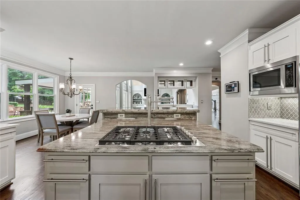 Milton, Georgia 30004, United States, 6 Bedrooms Bedrooms, ,6 BathroomsBathrooms,Residential,Pending,141680