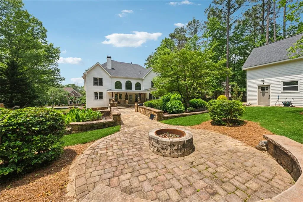 Milton, Georgia 30004, United States, 6 Bedrooms Bedrooms, ,6 BathroomsBathrooms,Residential,Pending,141680