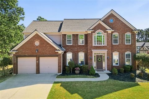 Homes For Sale - 466 Skiles Court<br/> Suwanee, GA 30024