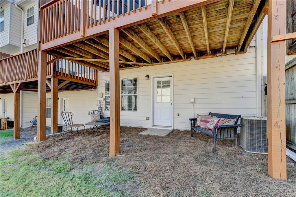 3676 Chattahoochee Summit Drive, Atlanta, Georgia image 11