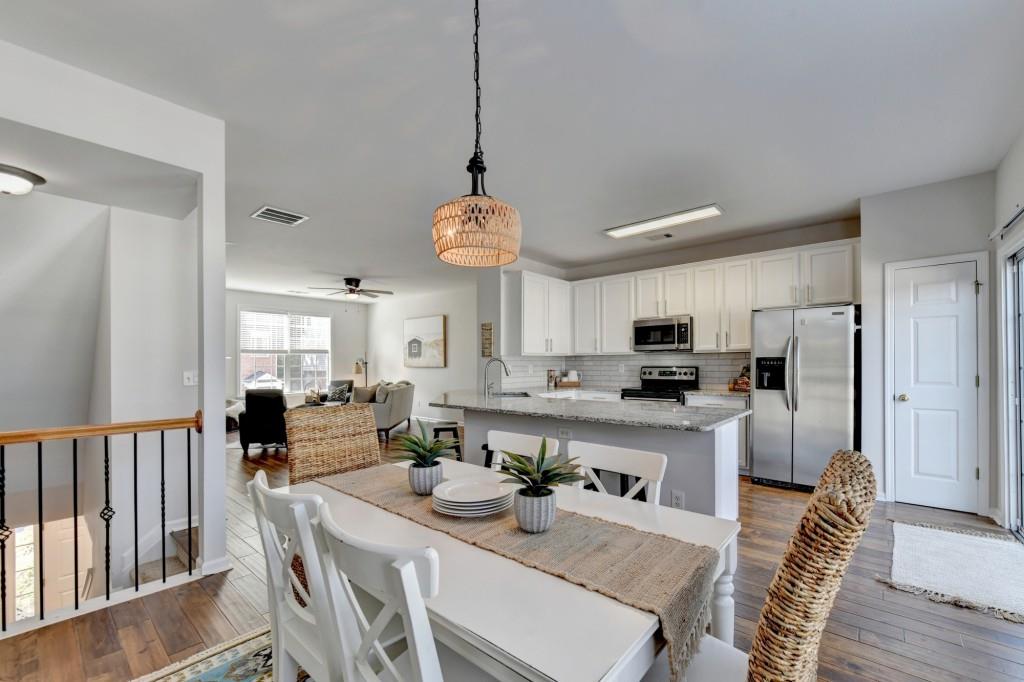 3676 Chattahoochee Summit Drive, Atlanta, Georgia image 27