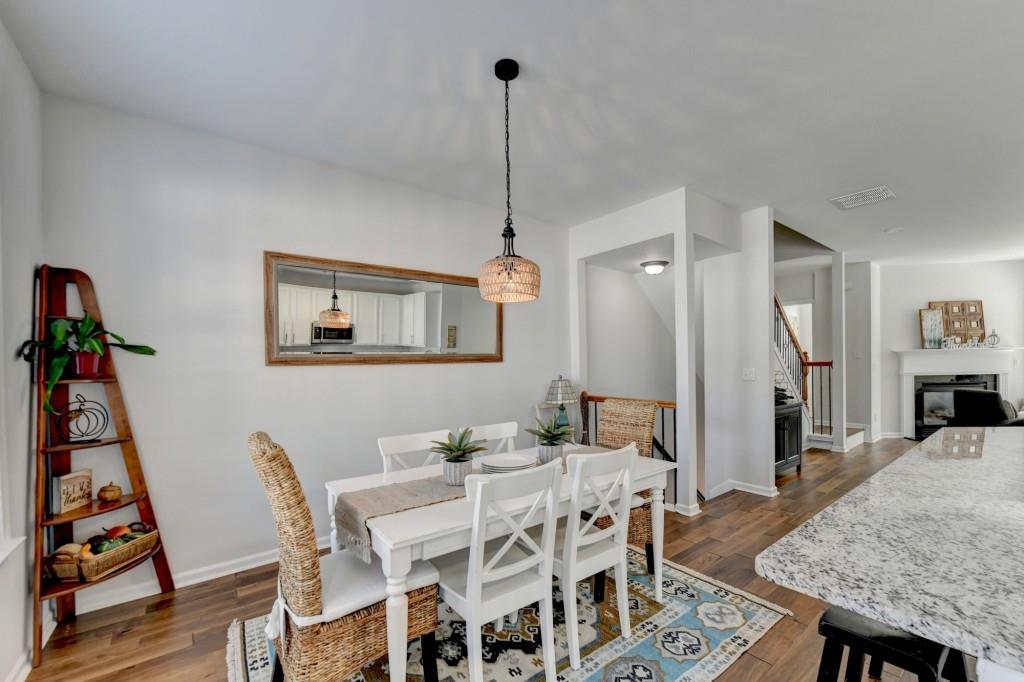 3676 Chattahoochee Summit Drive, Atlanta, Georgia image 26