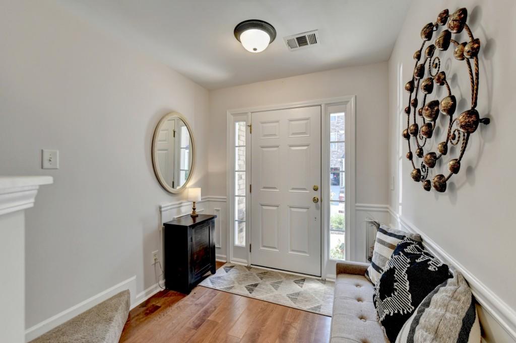 3676 Chattahoochee Summit Drive, Atlanta, Georgia image 6