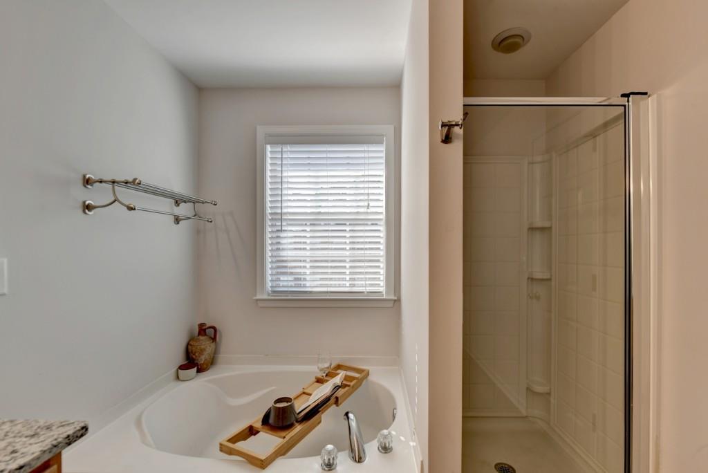 3676 Chattahoochee Summit Drive, Atlanta, Georgia image 49