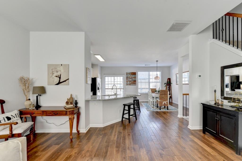 3676 Chattahoochee Summit Drive, Atlanta, Georgia image 20