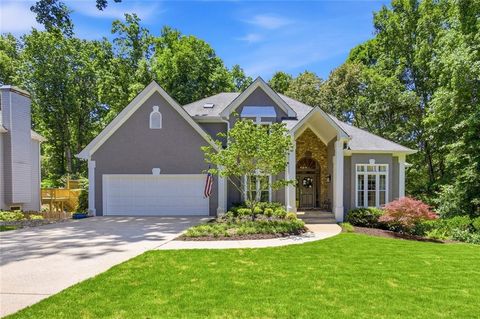 Homes For Sale - 101 Oakwood Hills Drive<br/> Suwanee, GA 30518