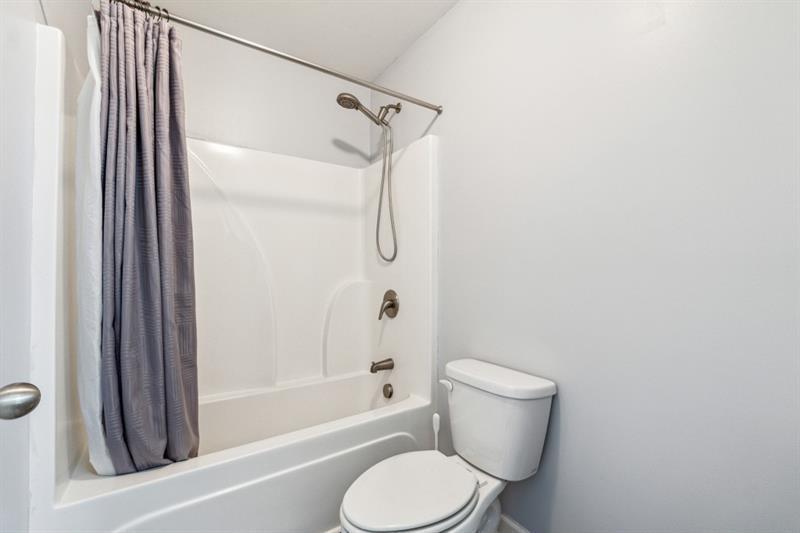 5925 Watersdown Way, Flowery Branch, Georgia image 37