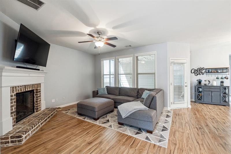 5925 Watersdown Way, Flowery Branch, Georgia image 14