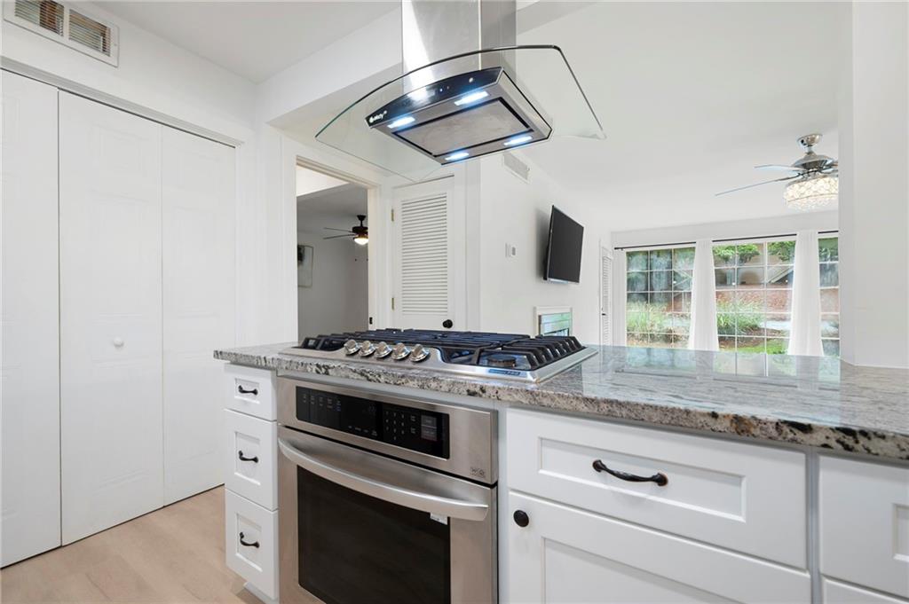 705 Country Park Drive, Smyrna, Georgia image 3
