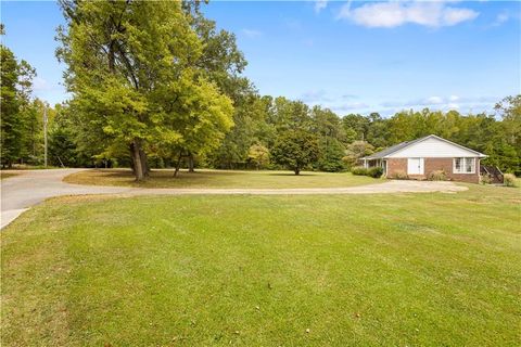 A home in Powder Springs