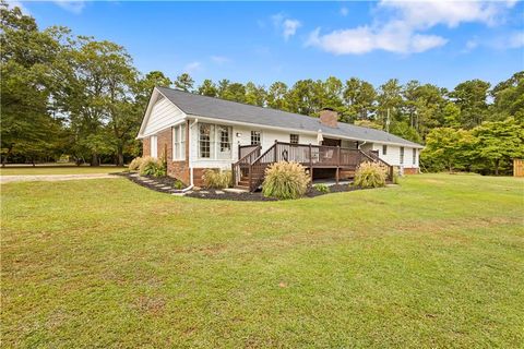 A home in Powder Springs