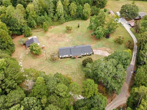 A home in Powder Springs