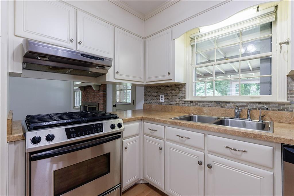 Coleridge - Residential Lease