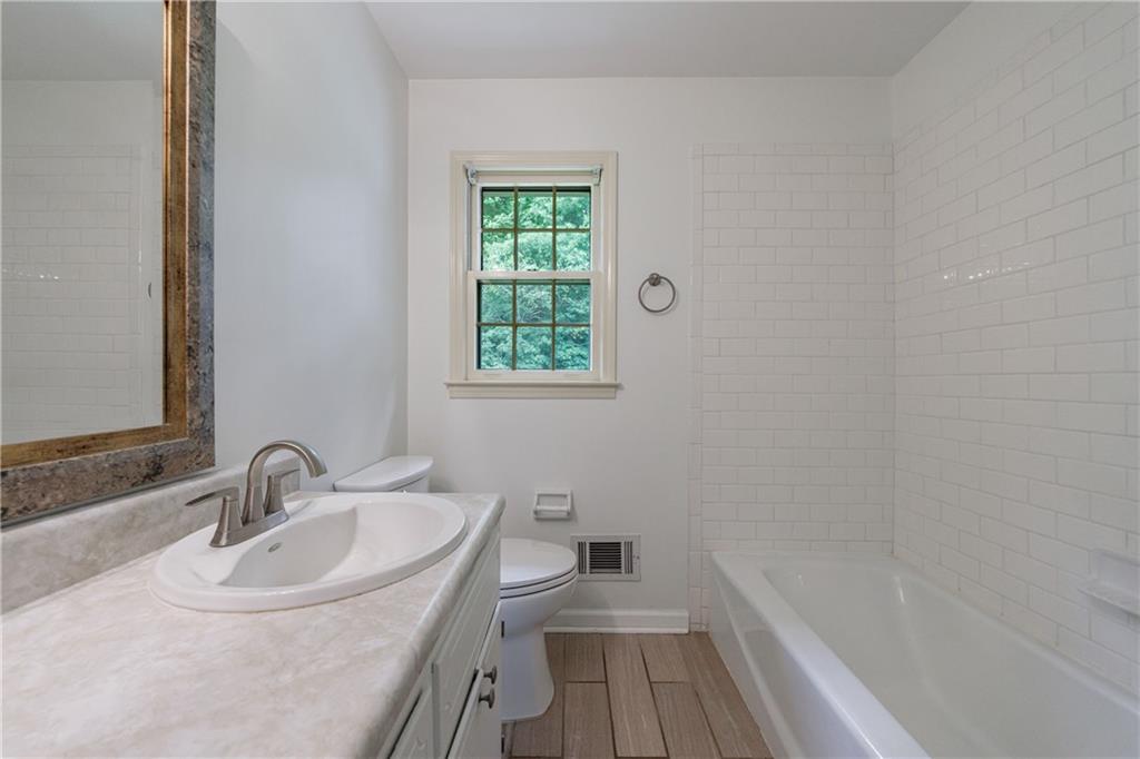Coleridge - Residential Lease