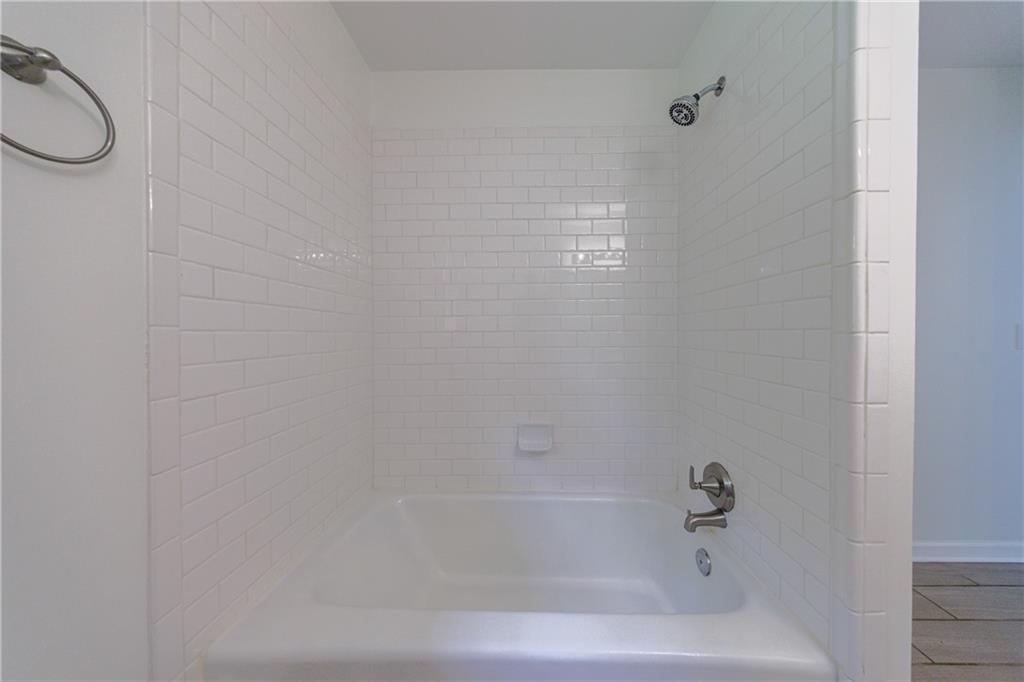 Coleridge - Residential Lease