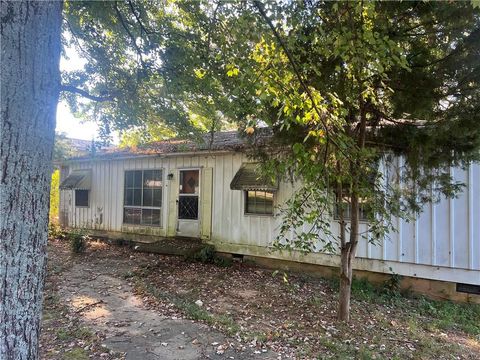 779 Conley Road Forest Park GA 30297