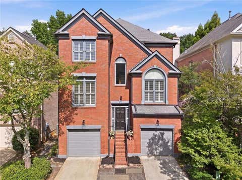 Photo of 2482 Manor Walk, Decatur, GA 30030 (MLS # 7809187)