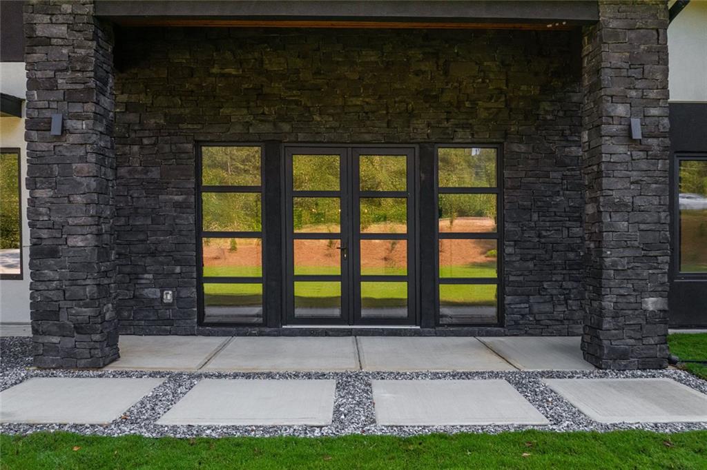 670 Loganville Highway