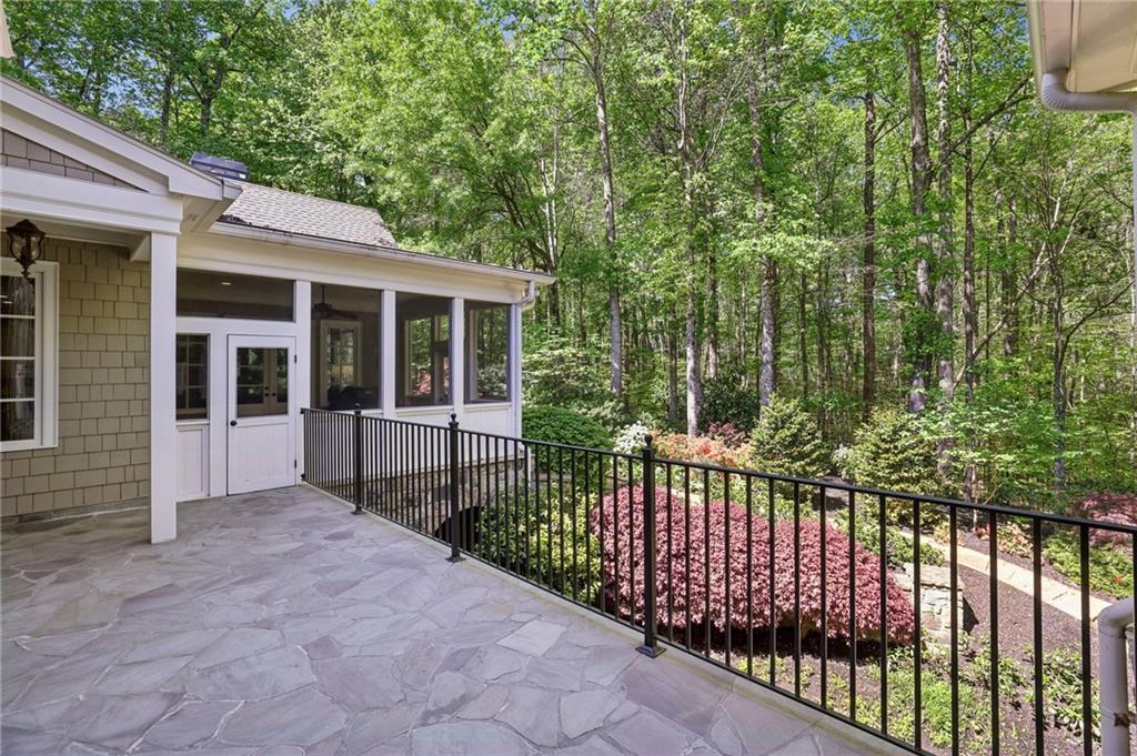 Atlanta, Georgia, 30339, United States, 5 Bedrooms Bedrooms, ,8 BathroomsBathrooms,Residential,Active,2041482