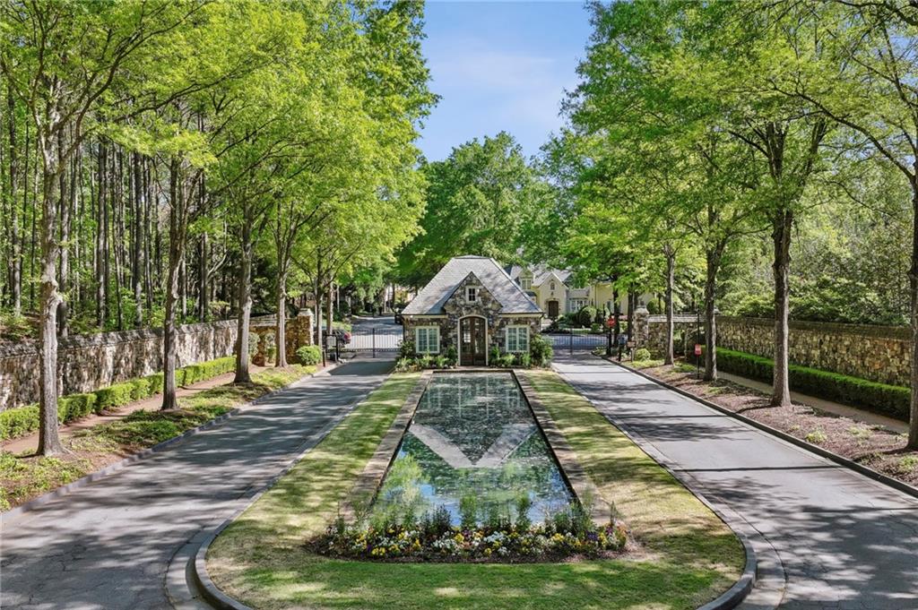Atlanta, Georgia, 30339, United States, 5 Bedrooms Bedrooms, ,8 BathroomsBathrooms,Residential,Active,2041482