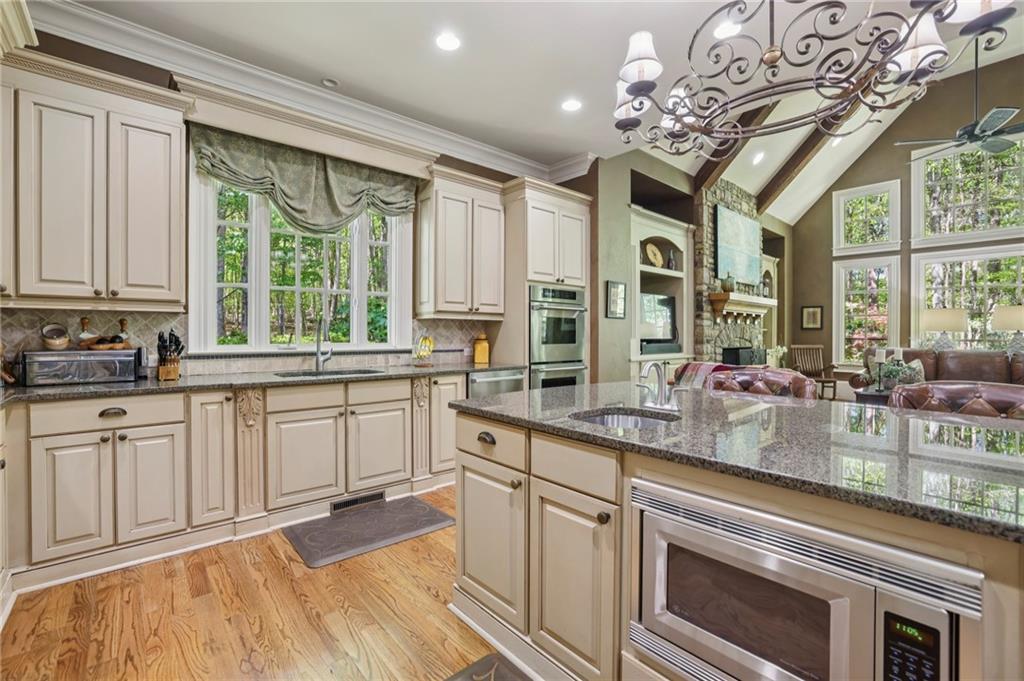 Atlanta, Georgia, 30339, United States, 5 Bedrooms Bedrooms, ,8 BathroomsBathrooms,Residential,Active,2041482