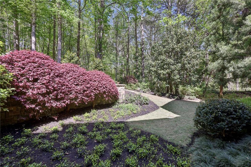 Atlanta, Georgia, 30339, United States, 5 Bedrooms Bedrooms, ,8 BathroomsBathrooms,Residential,Active,2041482