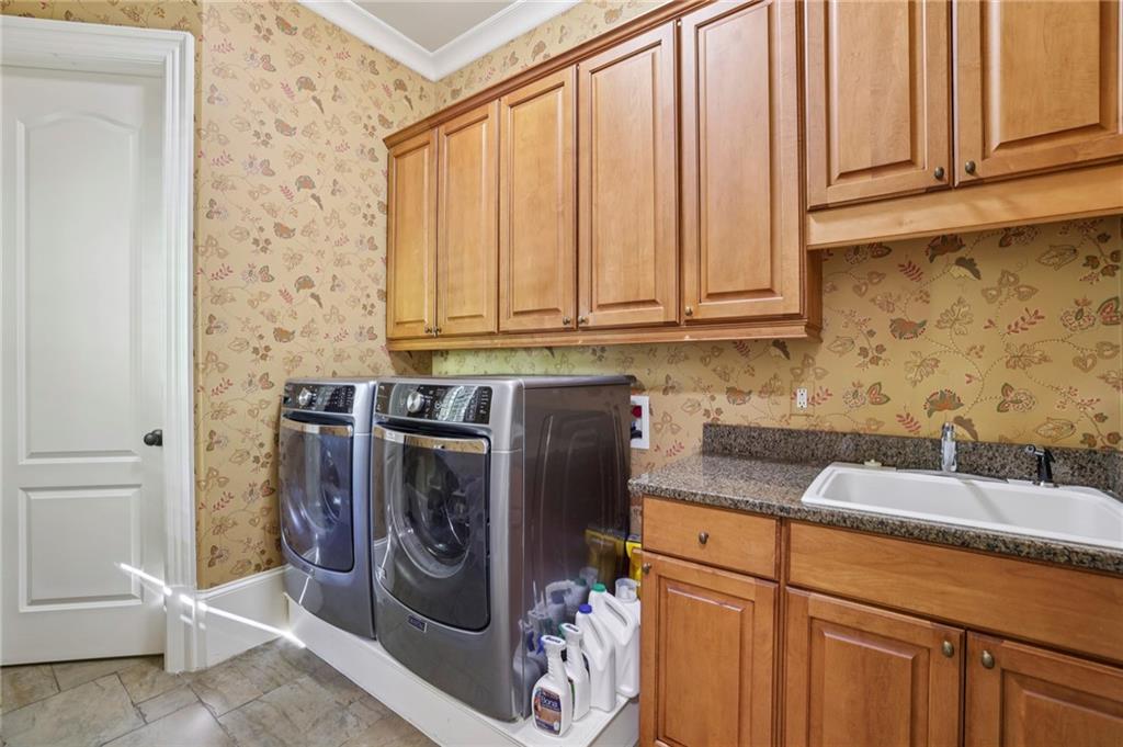 Atlanta, Georgia, 30339, United States, 5 Bedrooms Bedrooms, ,8 BathroomsBathrooms,Residential,Active,2041482