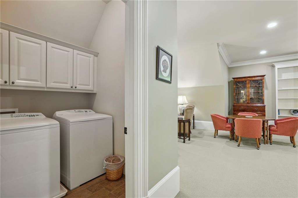 Atlanta, Georgia, 30339, United States, 5 Bedrooms Bedrooms, ,8 BathroomsBathrooms,Residential,Active,2041482