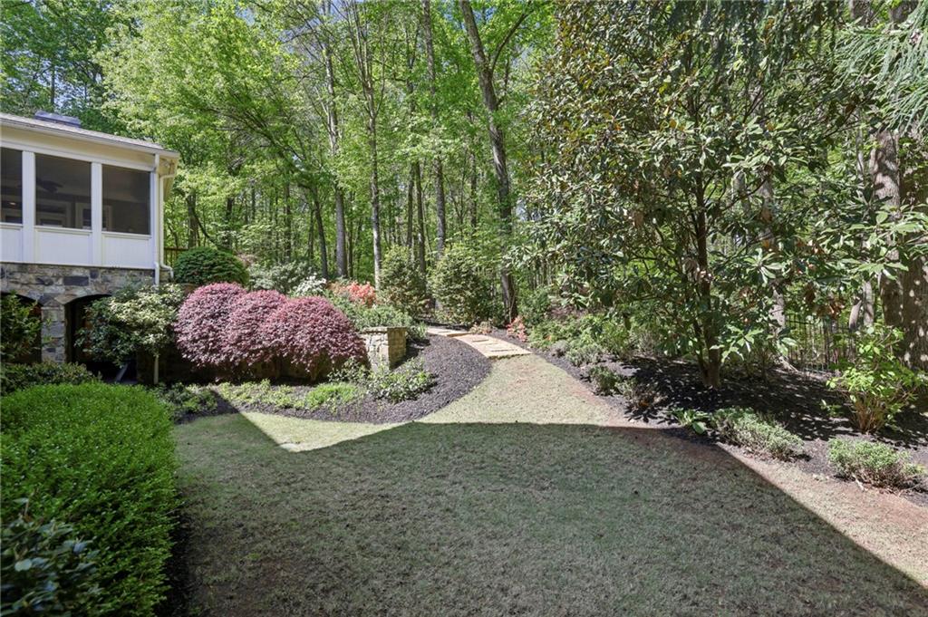 Atlanta, Georgia, 30339, United States, 5 Bedrooms Bedrooms, ,8 BathroomsBathrooms,Residential,Active,2041482