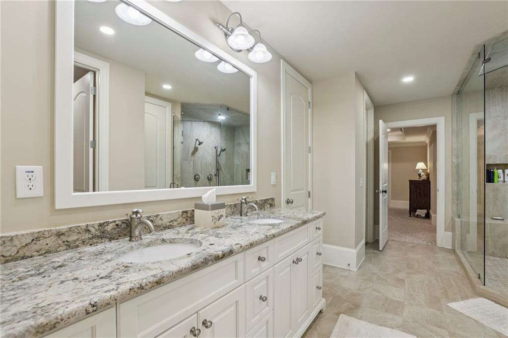 Atlanta, Georgia, 30339, United States, 5 Bedrooms Bedrooms, ,8 BathroomsBathrooms,Residential,Active,2041482