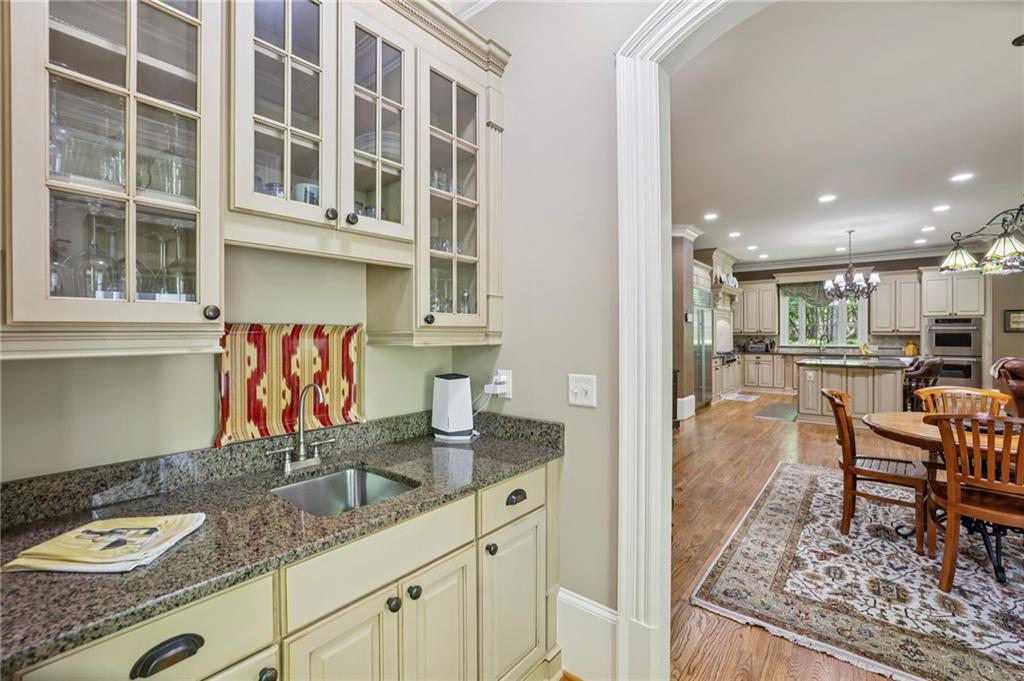 Atlanta, Georgia, 30339, United States, 5 Bedrooms Bedrooms, ,8 BathroomsBathrooms,Residential,Active,2041482