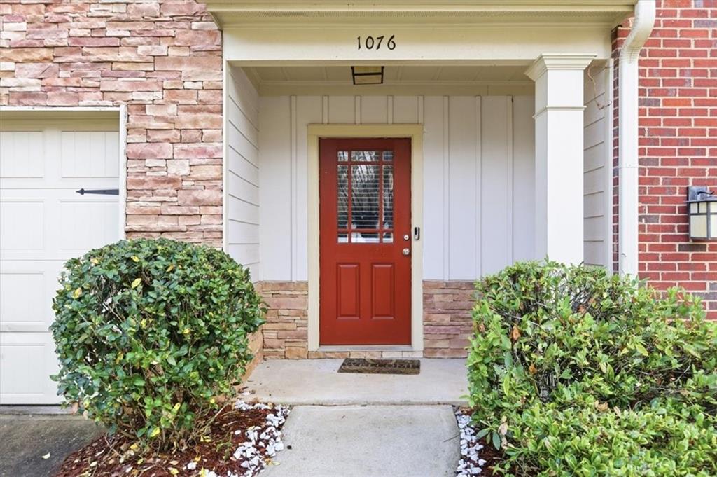 1076 N Village Drive