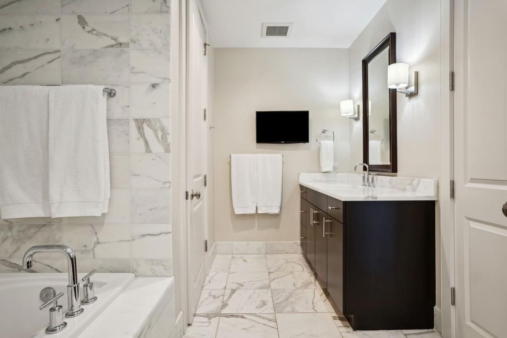 3630 Peachtree Road #2304, Atlanta, Georgia image 25
