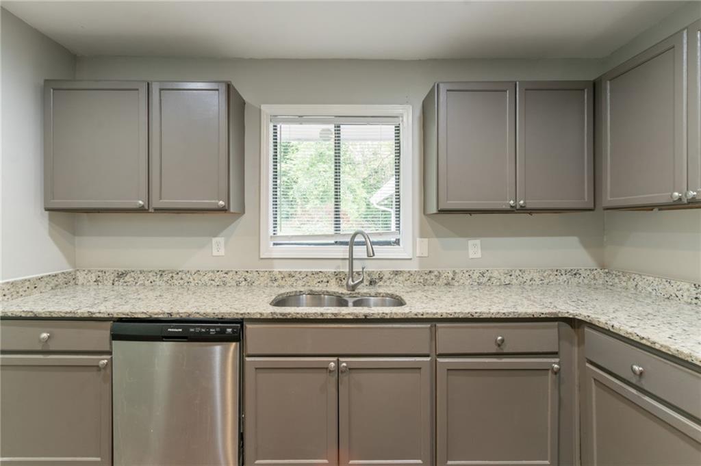 6255 Saddlewood Drive, Lithonia, Georgia image 5