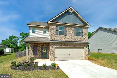 Homes For Sale - 457 Stane Brook Court<br/> Jackson, GA 30233